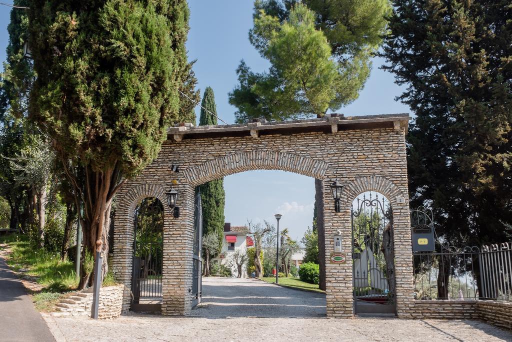 Hotel Mon Repos Sirmione Exterior foto