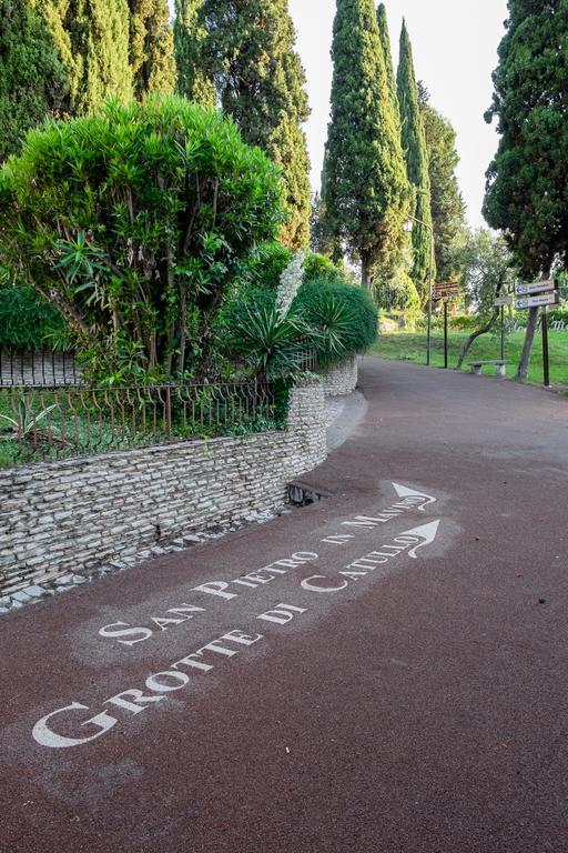 Hotel Mon Repos Sirmione Exterior foto