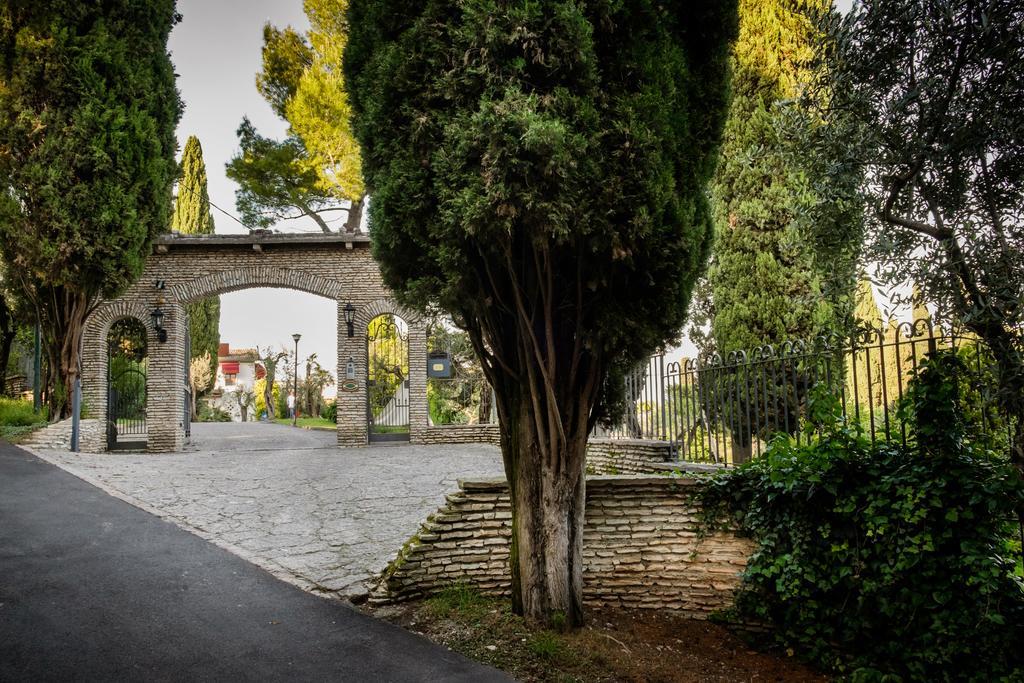 Hotel Mon Repos Sirmione Exterior foto