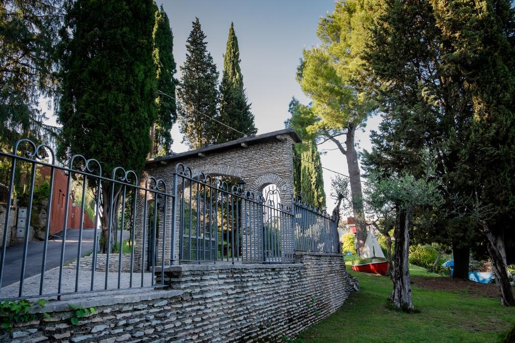 Hotel Mon Repos Sirmione Exterior foto